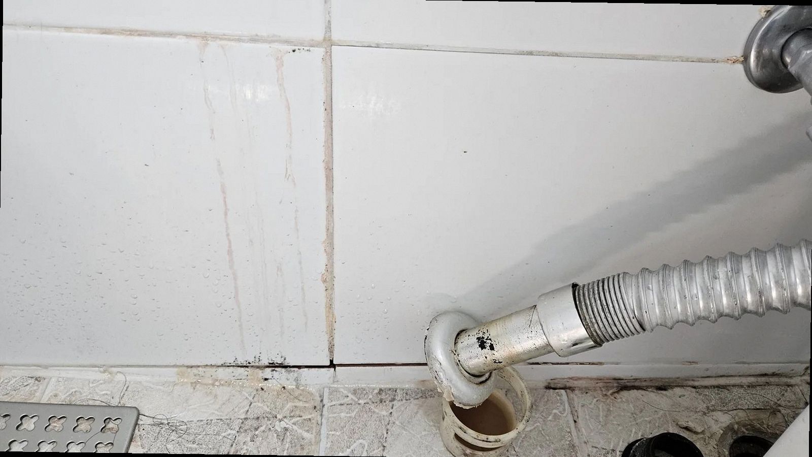 대전 중구 누수탐지 석교동 누수탐지 수도공사업체 물샘을 미루면 피해가 커집니다